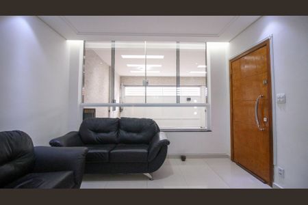 Casa para alugar com 2 quartos, 180m² em Vila Independencia, São Paulo