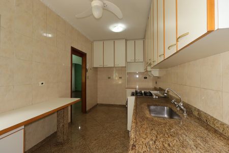 Casa para alugar com 400m², 3 quartos e 4 vagasCozinha