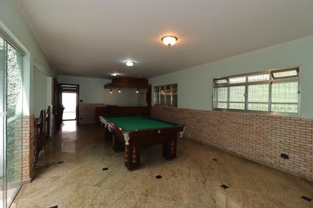 Casa para alugar com 400m², 3 quartos e 4 vagasSalão de Jogos