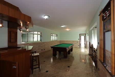 Casa para alugar com 400m², 3 quartos e 4 vagasSalão de Jogos