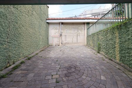 Casa para alugar com 400m², 3 quartos e 4 vagasEntrada da Garagem