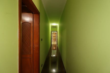 Casa para alugar com 400m², 3 quartos e 4 vagasCorredor