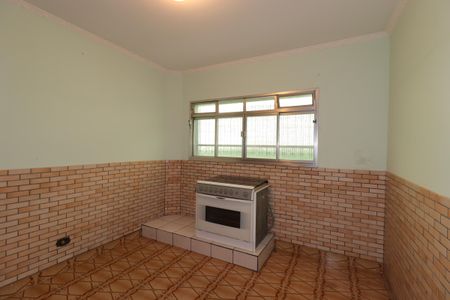 Casa para alugar com 400m², 3 quartos e 4 vagasDespensa