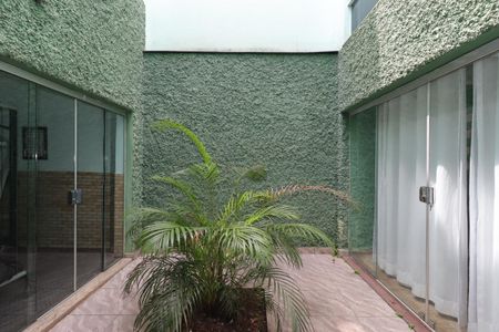 Casa para alugar com 400m², 3 quartos e 4 vagasJardim de Inverno