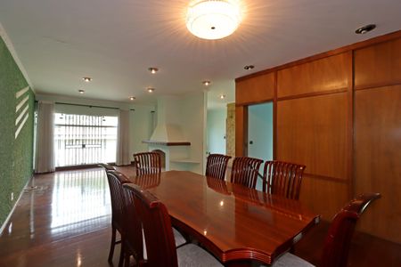 Casa para alugar com 400m², 3 quartos e 4 vagasSala de Estar