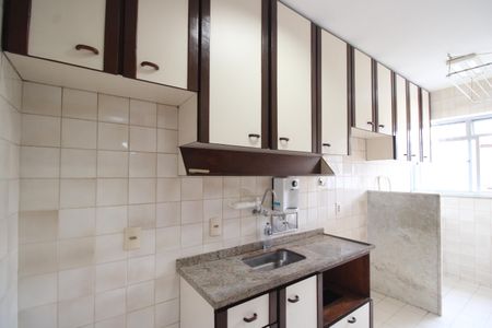 Apartamento para alugar com 55m², 2 quartos e 1 vagaCozinha
