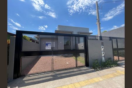 Casa à venda com 77m², 3 quartos e 2 vagasPlaca Cod.UYPO-83