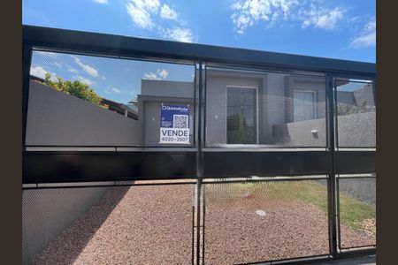 Casa à venda com 77m², 3 quartos e 2 vagasPlaca Cod.UYPO-83