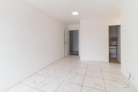 Sala de apartamento para alugar com 2 quartos, 48m² em Conjunto Habitacional Bras Cubas, Mogi das Cruzes