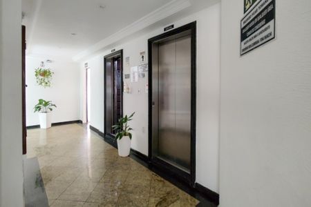 Apartamento para alugar com 52m², 1 quarto e 1 vaga Apartamento para alugar com 52m², 1 quarto e 1 vagaHall de entrada