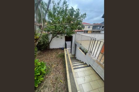Casa à venda com 300m², 3 quartos e 2 vagasÁrea externa