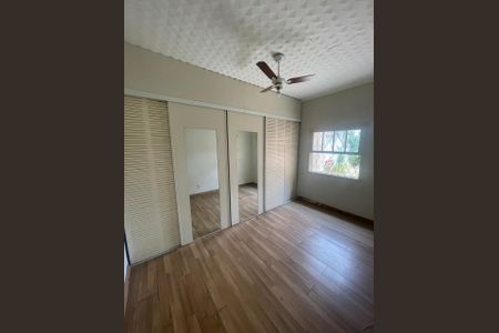 Quarto de casa à venda com 3 quartos, 300m² em Jardim Nossa Senhora do Carmo, São Paulo