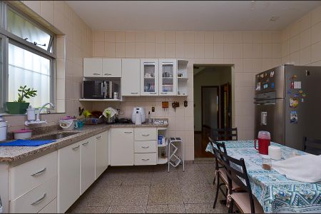 Casa à venda com 200m², 4 quartos e 3 vagas