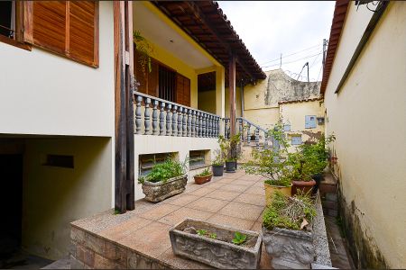 Casa à venda com 200m², 4 quartos e 3 vagas