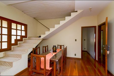 Casa à venda com 200m², 4 quartos e 3 vagas