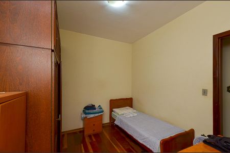 Casa à venda com 4 quartos, 200m² em Santa Efigênia, Belo Horizonte