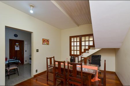 Casa à venda com 200m², 4 quartos e 3 vagas