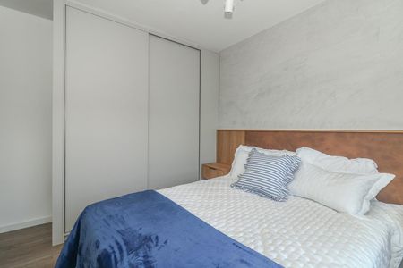 Quarto Suíte de apartamento para alugar com 2 quartos, 70m² em Petrópolis, Porto Alegre