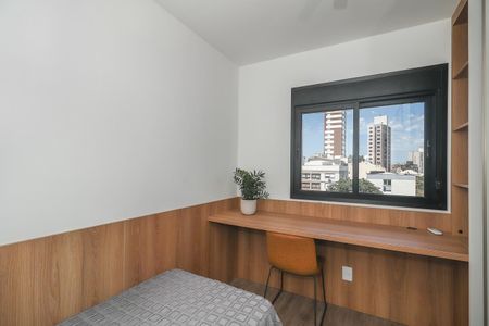 Quarto 2 de apartamento para alugar com 2 quartos, 70m² em Petrópolis, Porto Alegre