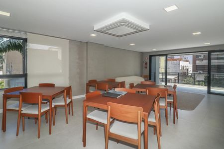 Apartamento para alugar com 70m², 2 quartos e 1 vagaÁrea comum - Salão de festas