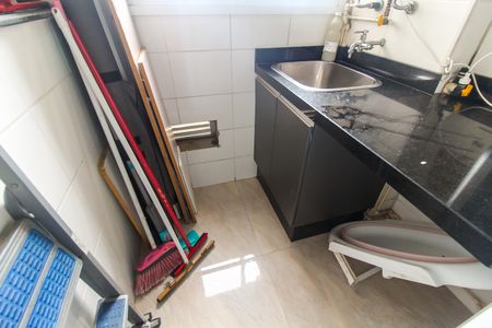 Apartamento para alugar com 57m², 3 quartos e 1 vagaÁrea de Serviço