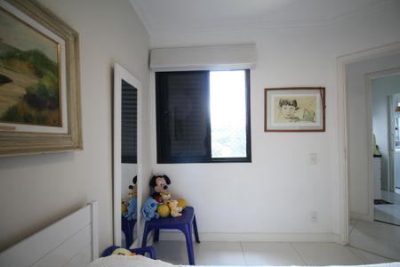 Quarto  de apartamento à venda com 1 quarto, 42m² em Vila Suzana, São Paulo