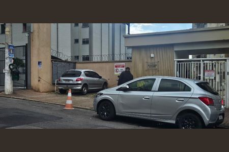 Apartamento à venda com 49m², 2 quartos e 1 vagaPlaca instalada na fachada do condomínio - Código da placa: IYJT-62