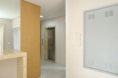 Apartamento à venda com 49m², 2 quartos e 1 vagaÁrea comum - Saguão do prédio