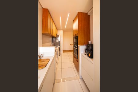 Apartamento para alugar com 95m², 2 quartos e 2 vagasCozinha