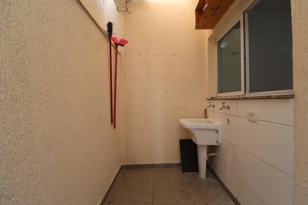 Apartamento à venda com 45m², 2 quartos e 1 vagaÁrea de Serviço