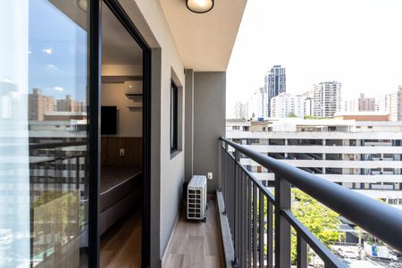 Studio à venda com 25m², 1 quarto e sem vaga Studio à venda com 25m², 1 quarto e sem vagaVaranda