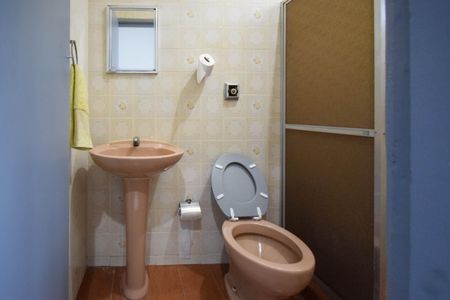 Casa para alugar com 210m², 3 quartos e 2 vagas Casa para alugar com 210m², 3 quartos e 2 vagasBanheiro da Suíte