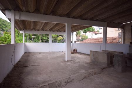 Casa para alugar com 210m², 3 quartos e 2 vagas Casa para alugar com 210m², 3 quartos e 2 vagasTerraço
