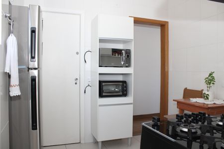 Apartamento à venda com 70m², 2 quartos e sem vagaCozinha