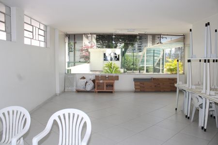 Apartamento à venda com 70m², 2 quartos e sem vagaÁrea comum - Salão de festas