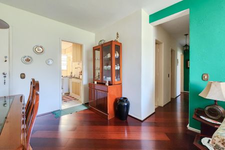 Apartamento à venda com 89m², 3 quartos e 1 vaga Apartamento à venda com 89m², 3 quartos e 1 vagaSala