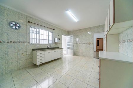 Casa à venda com 240m², 3 quartos e 2 vagasCozinha 