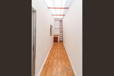 Casa à venda com 240m², 3 quartos e 2 vagasQuintal Fundos