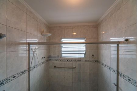 Casa à venda com 240m², 3 quartos e 2 vagasBanheiro