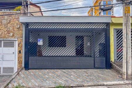 Casa à venda com 240m², 3 quartos e 2 vagasFachada