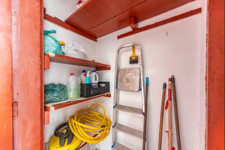 Casa à venda com 240m², 3 quartos e 2 vagasDepósito