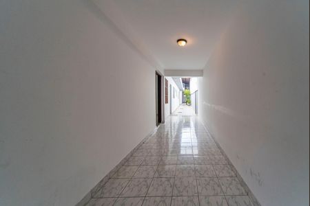 Casa à venda com 240m², 3 quartos e 2 vagasCorredor Externo