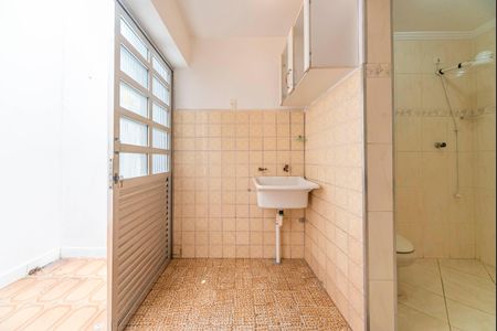 Casa à venda com 240m², 3 quartos e 2 vagasÁrea de Serviço casa 2