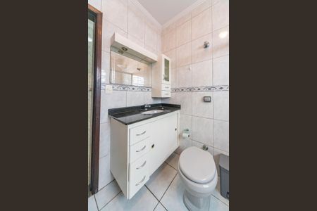 Casa à venda com 240m², 3 quartos e 2 vagasBanheiro