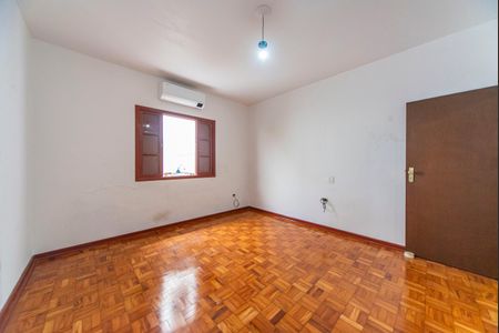 Casa à venda com 240m², 3 quartos e 2 vagasQuarto casa 2