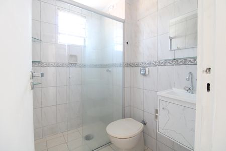 Banheiro de apartamento para alugar com 2 quartos, 52m² em Socorro, São Paulo