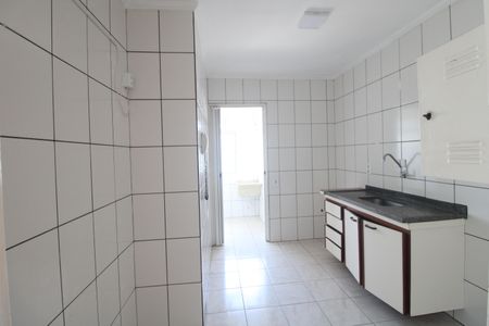 Cozinha de apartamento para alugar com 2 quartos, 52m² em Socorro, São Paulo