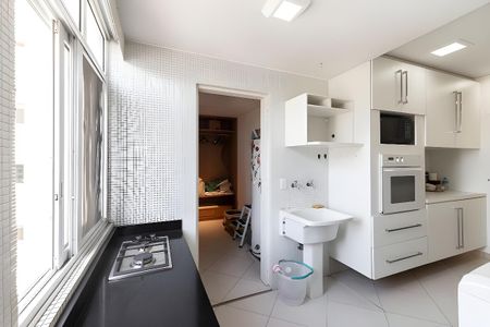 Apartamento para alugar com 126m², 1 quarto e 1 vaga