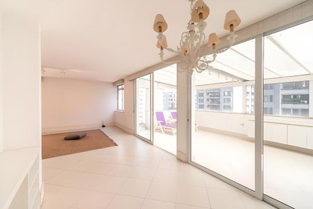 Apartamento para alugar com 126m², 1 quarto e 1 vaga