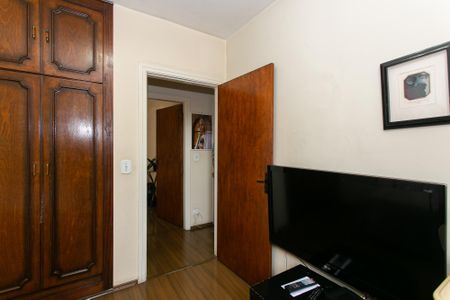 Apartamento à venda com 74m², 2 quartos e 1 vagaQuarto 2
